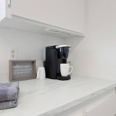 Apartament Couples Studio 1 W Full Kitchen Oakhurst Zewnętrze zdjęcie