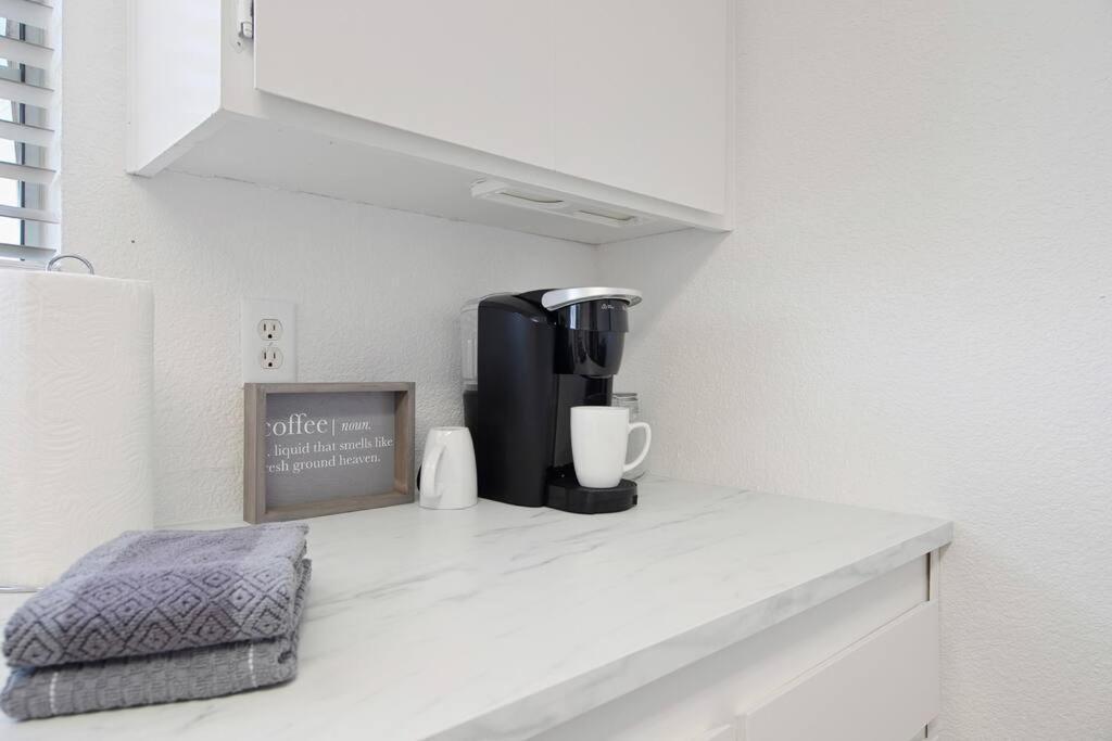Apartament Couples Studio 1 W Full Kitchen Oakhurst Zewnętrze zdjęcie