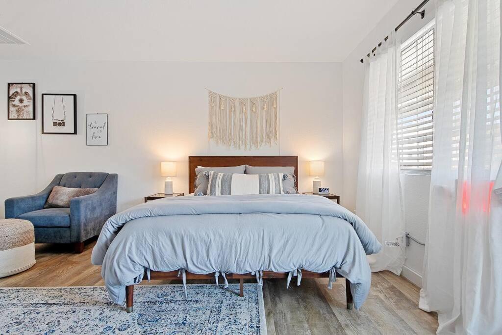 Apartament Couples Studio 1 W Full Kitchen Oakhurst Zewnętrze zdjęcie